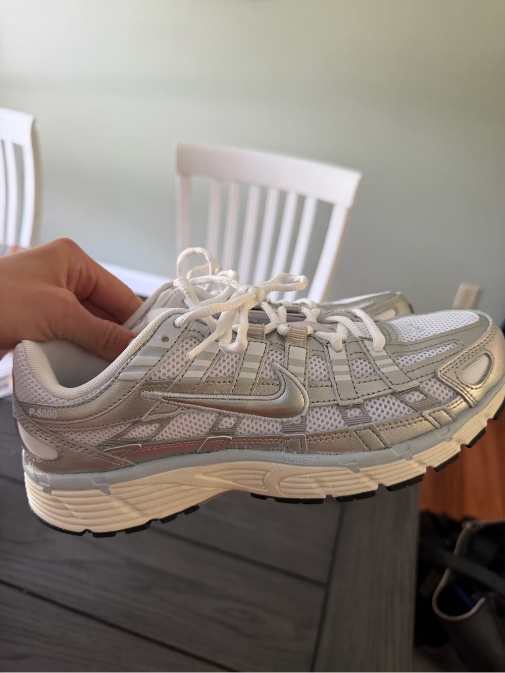 Nike Women's Silver/White R-8000 Athletic Sneakers